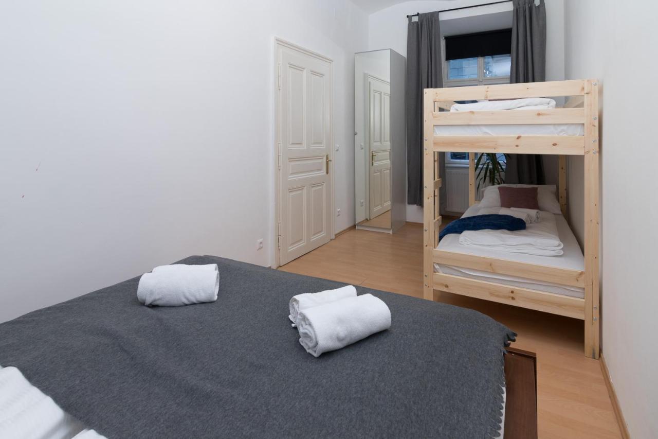 Spacious 2 Bedrooms Apartment In 4Th District Near Karlskirche 비엔나 외부 사진