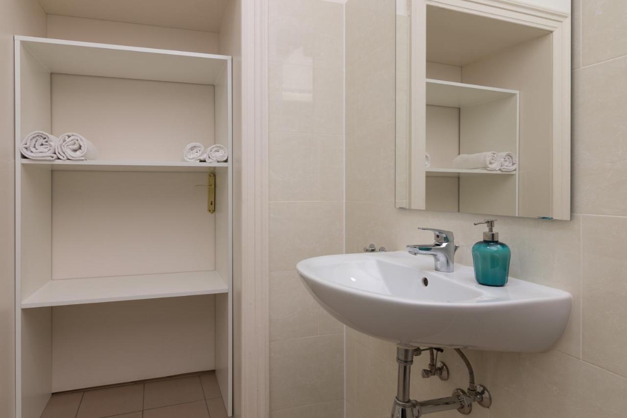 Spacious 2 Bedrooms Apartment In 4Th District Near Karlskirche 비엔나 외부 사진