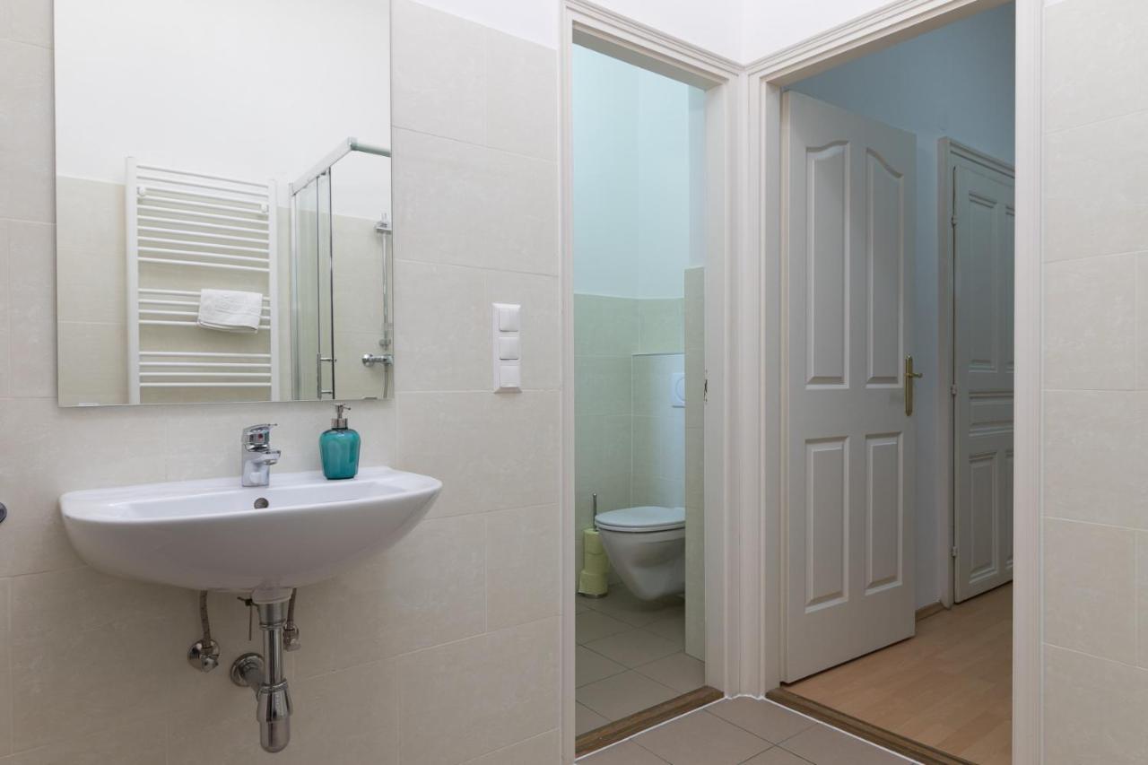 Spacious 2 Bedrooms Apartment In 4Th District Near Karlskirche 비엔나 외부 사진